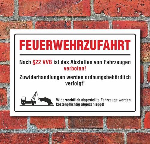 Schild feuerwehrzufahrt mit - schild, "feuerwehrzufahrt