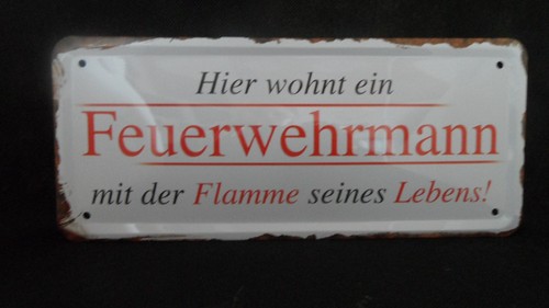 Blechschild hier wohnt ein - wohnt,